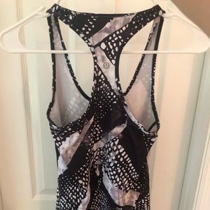 Lulu Lemon Cool Razorback Tank size 6